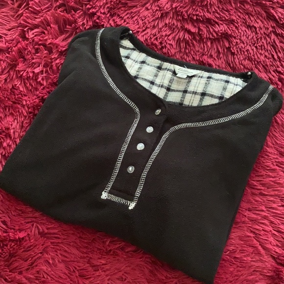 Kathryn fleece sleepwear long-sleeve top - Picture 10 of 11